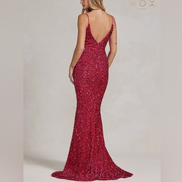 Gold,pink,red,green,sequin fitted long open back dress - Picture 10 of 11